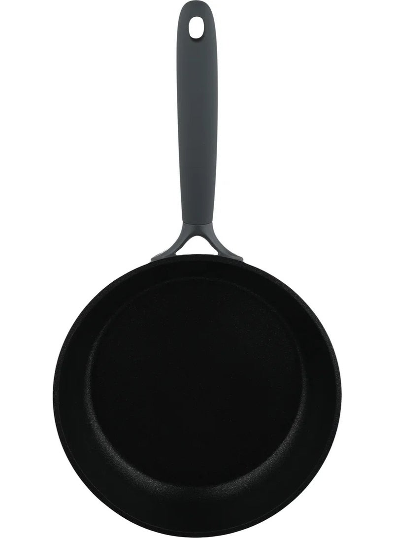 ROBUST aluminum frying pan, 20 cm, plastic handle, Teflon interior - dark gray - Image 4