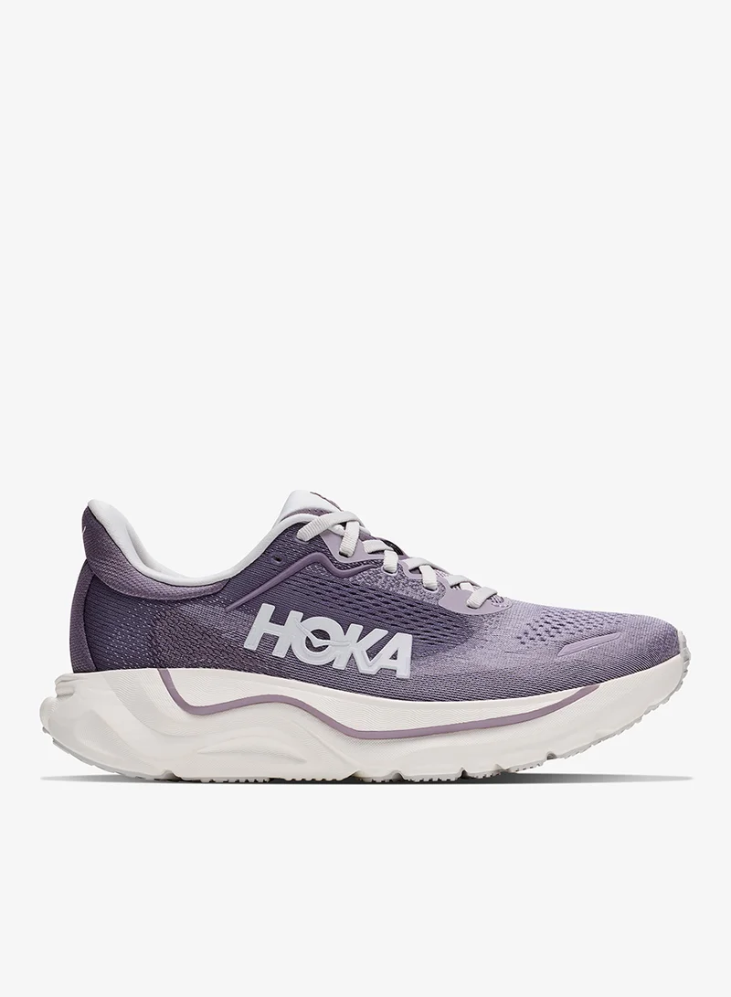 Hoka Arahi 9