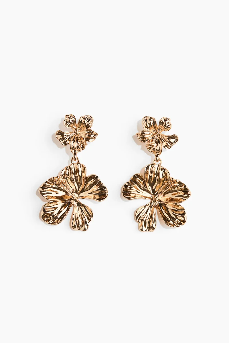Flower-shaped pendant earrings