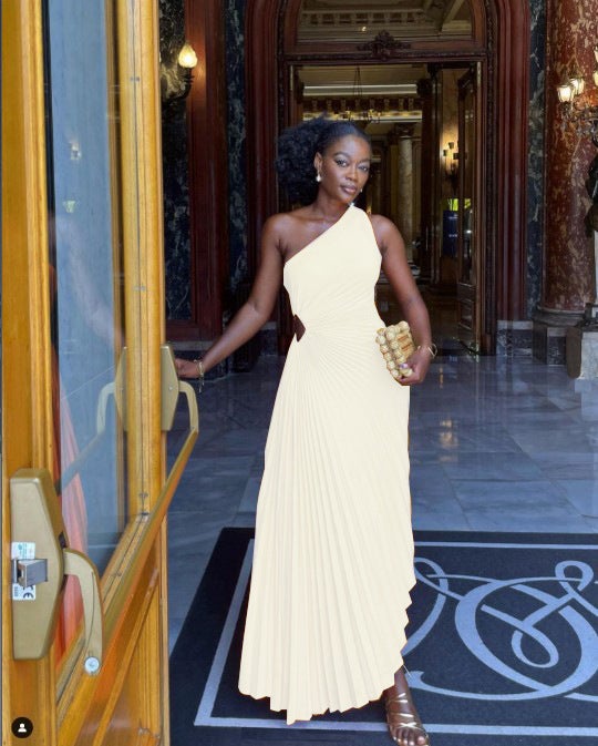 Four-sided elastic pleated dress wish Amazon fashion womens one-shoulder hollow-out small skirt solid color African skirt beige white