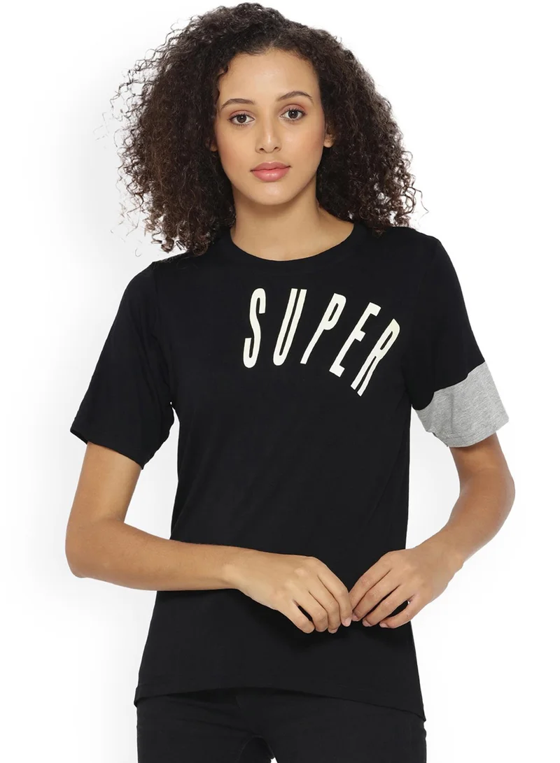 كامبوس سوترا بلوزة نسائية سوداء بحجر العقيق بتصميم غير متماثل وطبعة فائقة