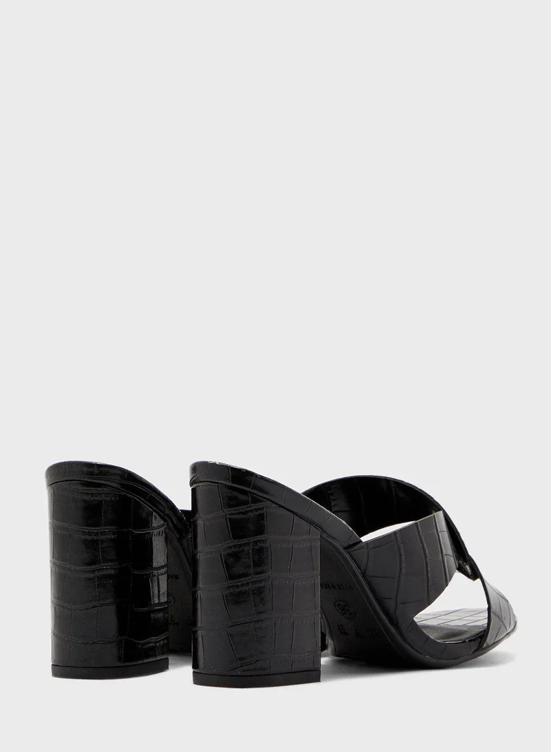 FYOR Double Strap Low Heel Sandals