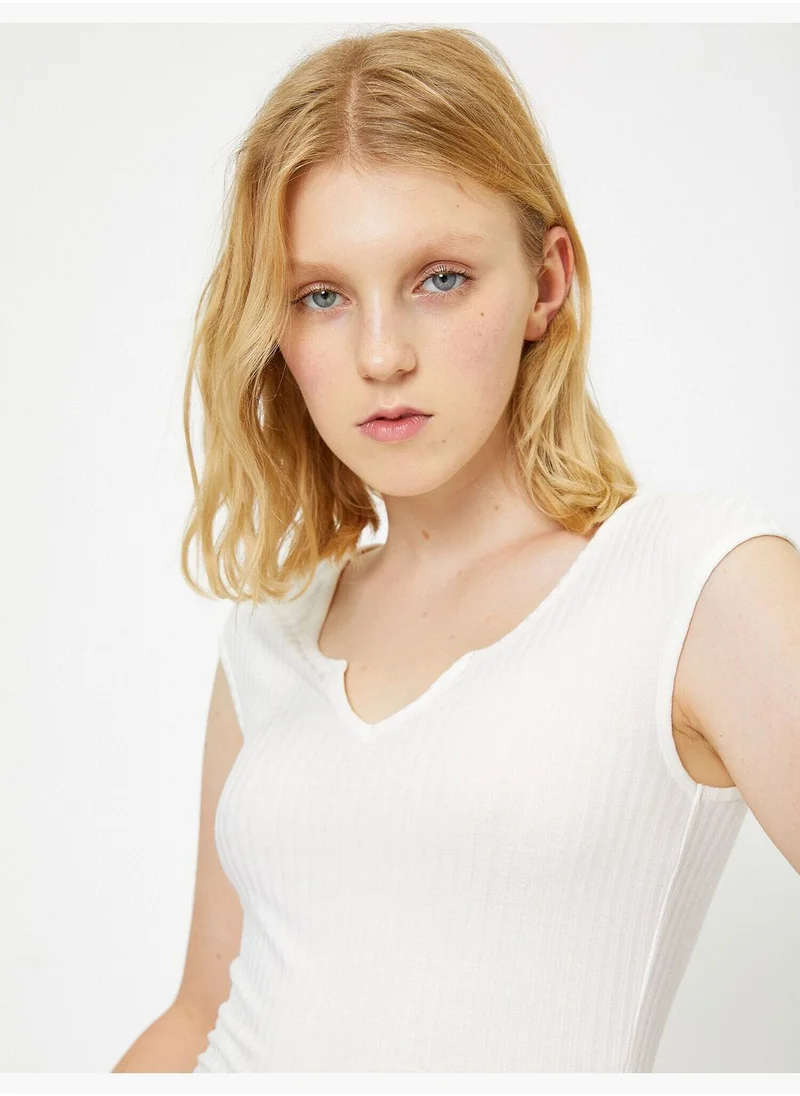 كوتون V Neck T-Shirt