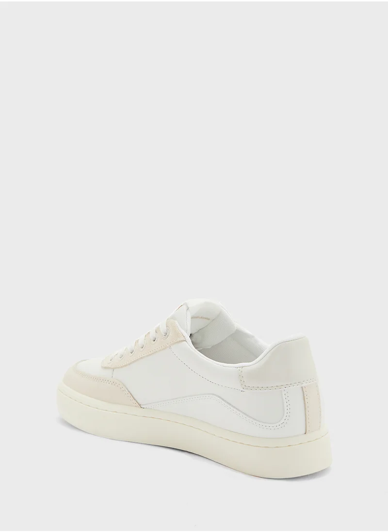 كالفن كلاين جينز Lace Up Low Top Sneakers
