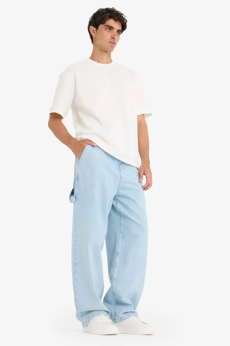 Defacto  Cotton Skater Fit Wide Leg Washed Jeans for Men | Best Price UAE