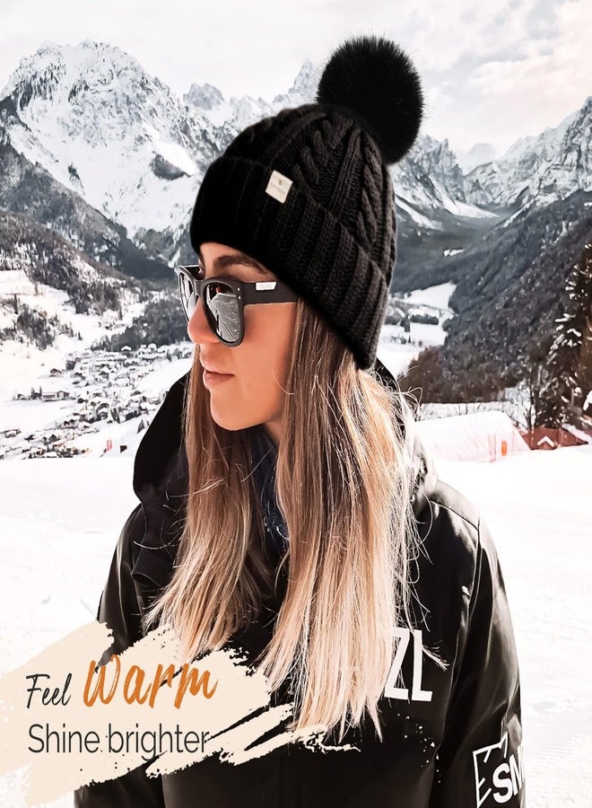 يانيبست قبعات شتوية نسائية من ياني بيست، قبعة صوفية مبطنة بالساتان، قبعة تزلج دافئة وناعمة مع حافة مزينة بكرة صوفية، لون أسود - Image 5