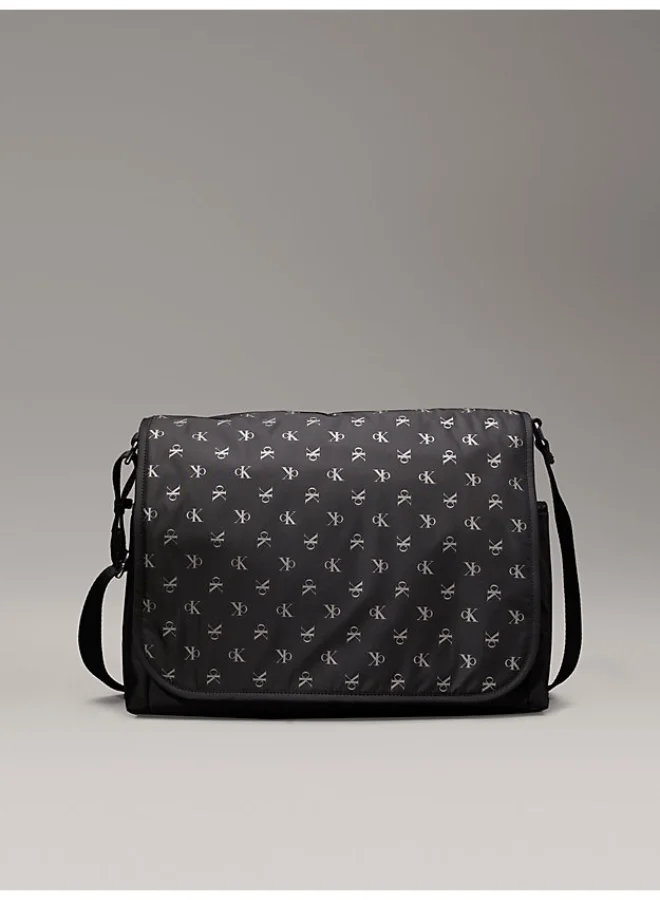 كالفن كلاين جينز حقيبة حفاض الأطفال