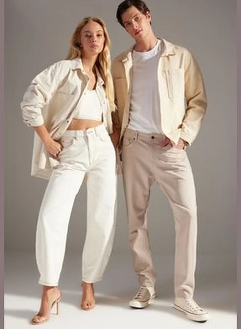 trendyol White High Waist Barrel Jeans TWOSS23JE00295