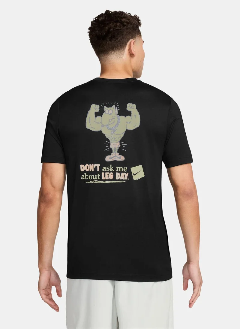 نايكي Men's Dri-FIT Training T-Shirt