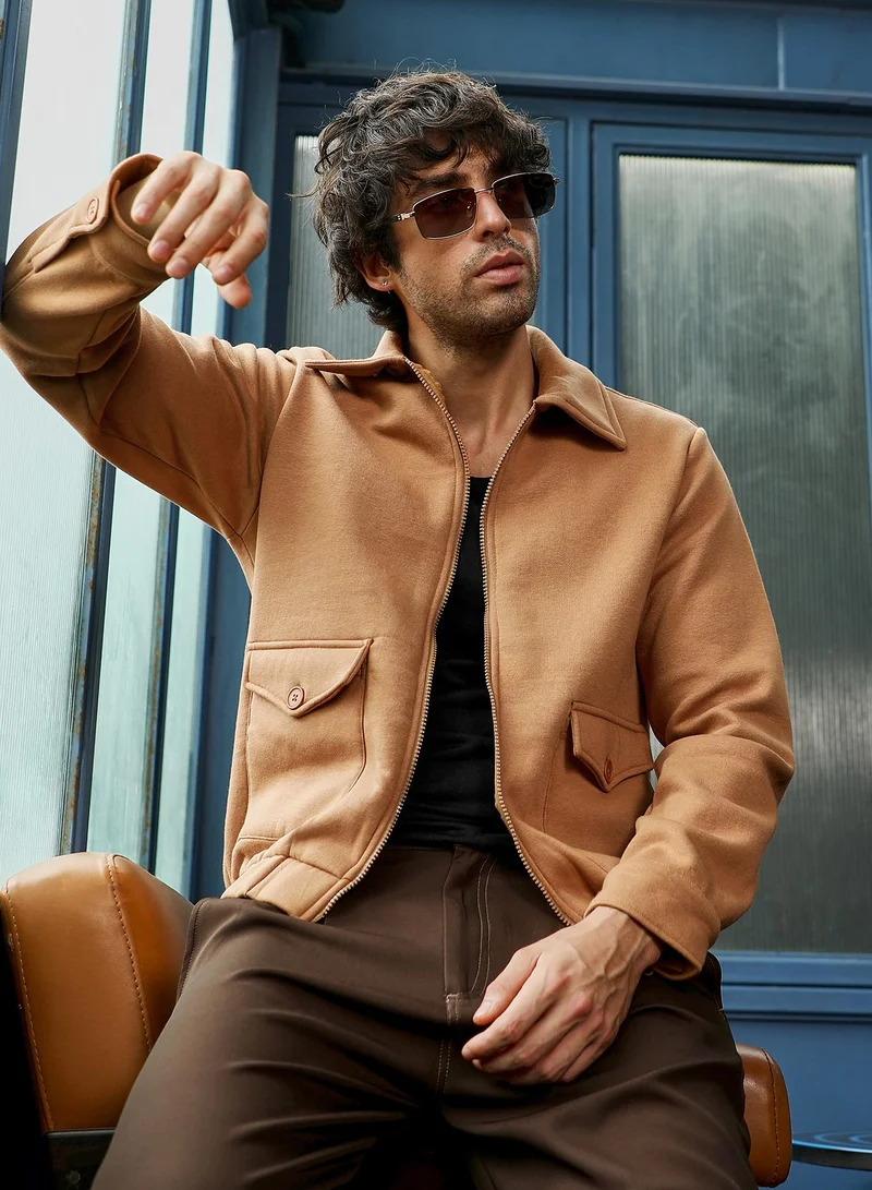 كامبوس سوترا جاكيت رجالي محبوك بسحاب أمامي بياقة مدببة وأكمام طويلة بأزرار وأساور، سحاب وحافة مستقيمة مرنة، لون سادة، قماش محبوك للاستخدام اليومي والكاجوال، برتقالي صدئ