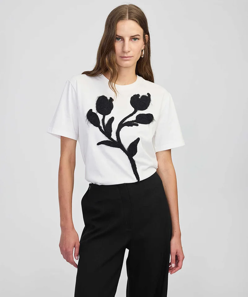 Ipekyol Color-Block T-Shirt with 3D Floral Embellishment