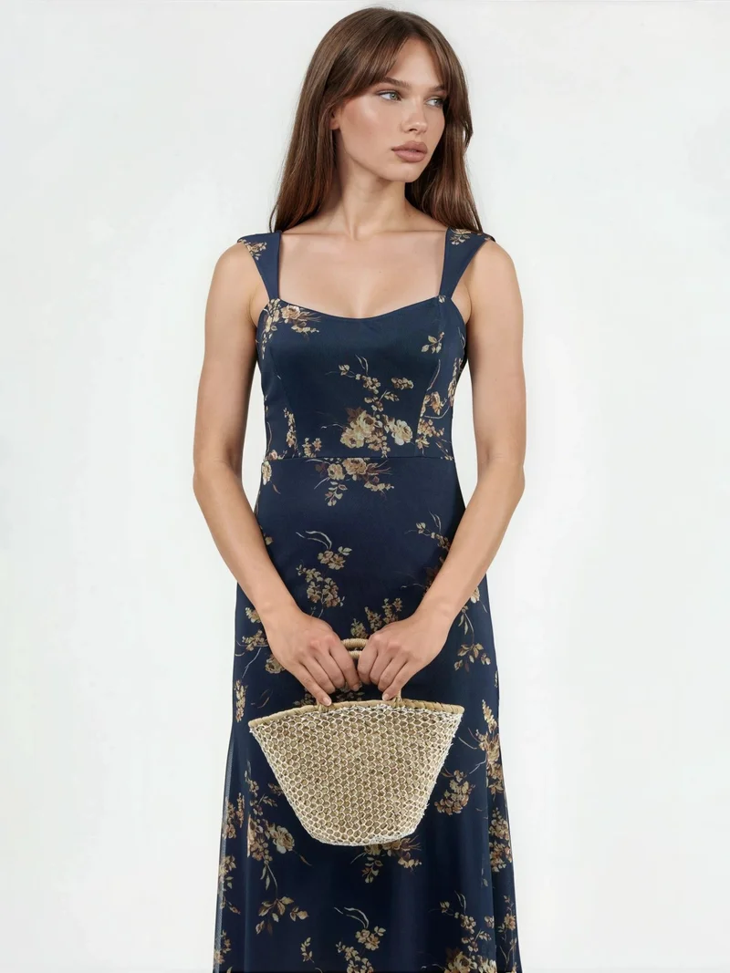 هيكاب Floral Midi Dress with Heart Collar