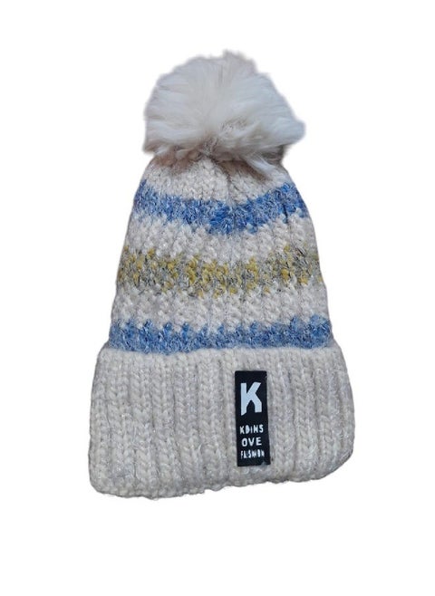Winter ice cap made of durable, high-quality wool yarn. It is lined on the inside in a way that makes you feel warm in a wonderful way (Beige-blue-yellow).