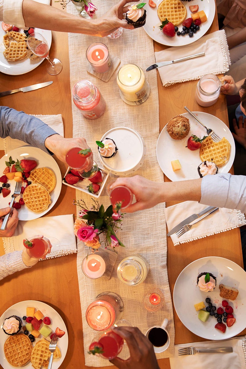 Yankee Candle Belgian Waffles Scented, Classic 22oz Large Jar Single Wick Candle, Over 110 Hours of Burn Time - Image 5