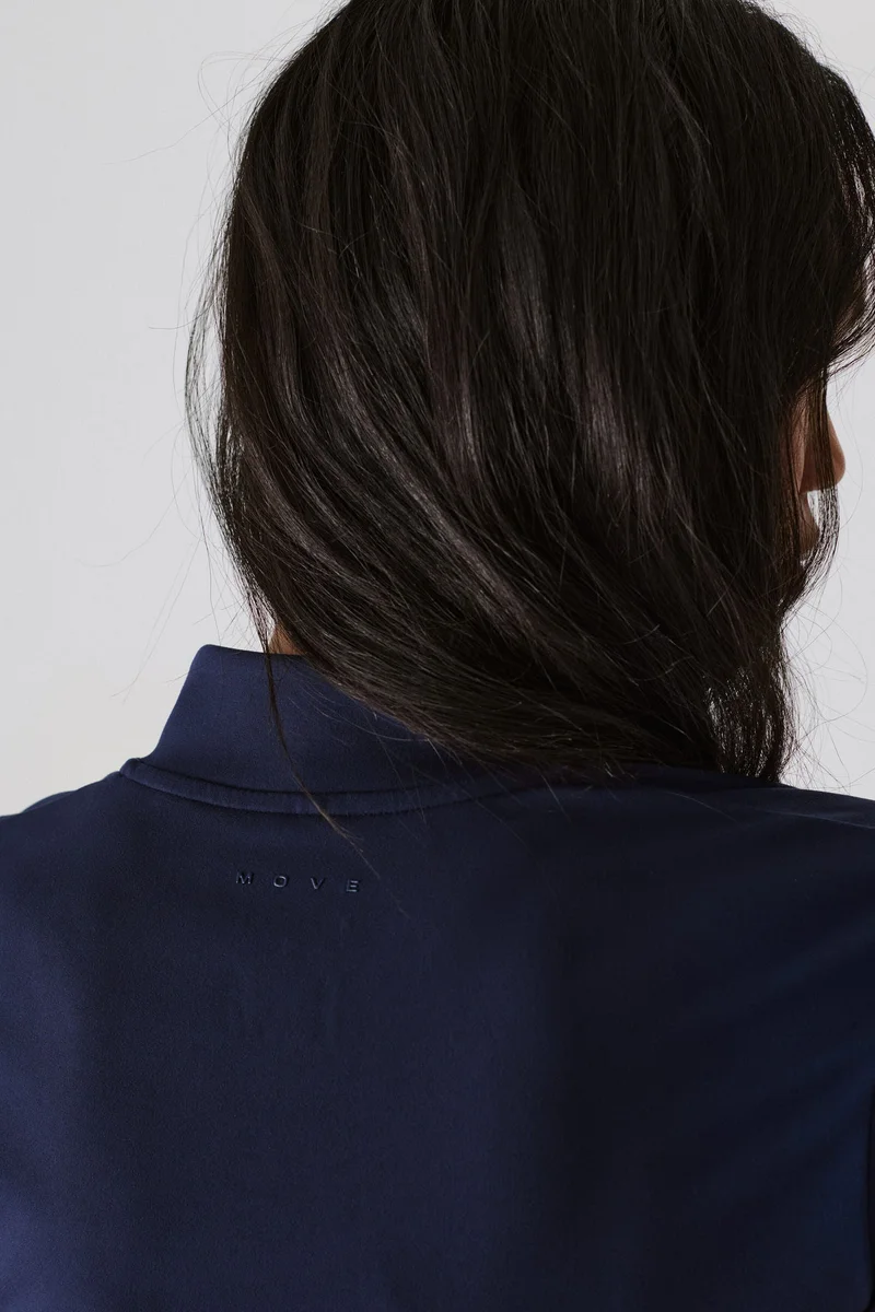 اتش اند ام جاكيت رياضي بسحّاب من نسيج سوفت موف