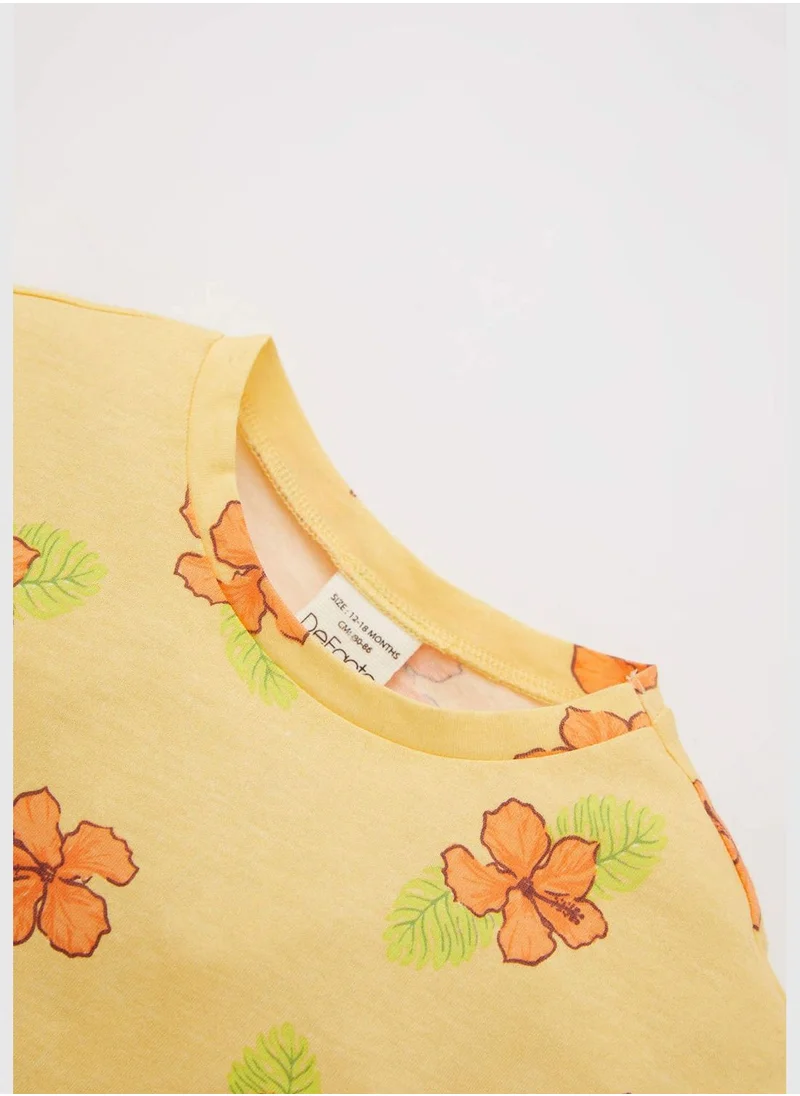ديفاكتو Regular Fit Short Sleeve Pineapple Print Set