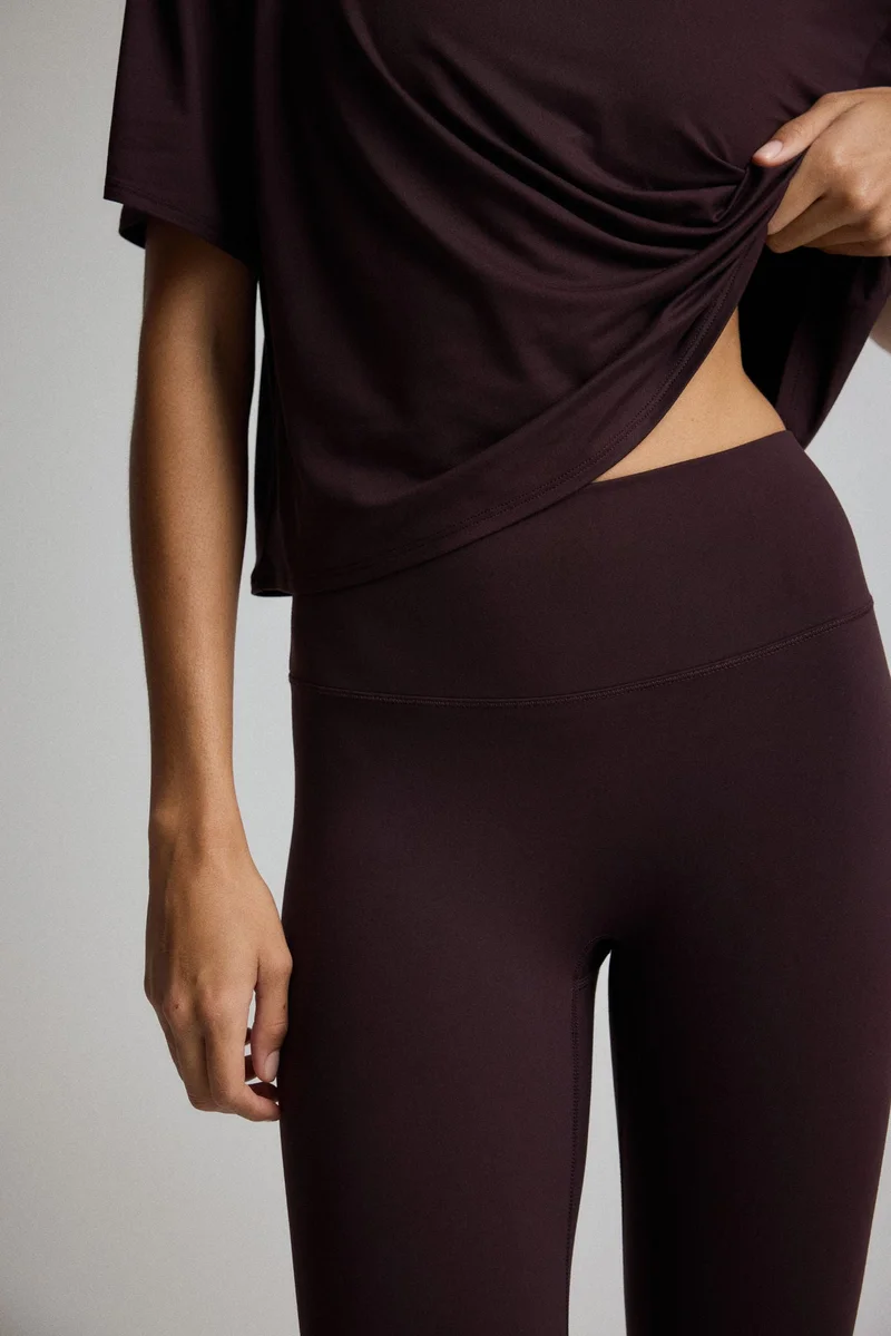 H&M Boxy-style sports top in DryMove™