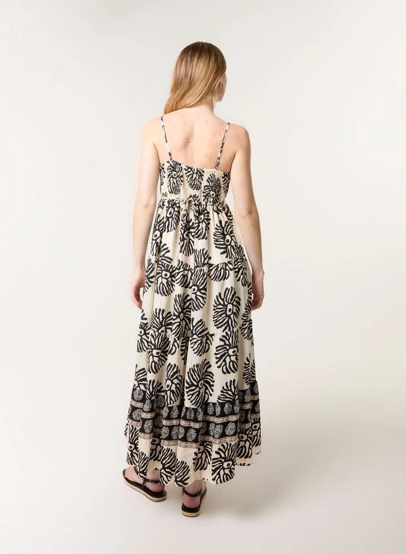 بلو فانيلا فستان ماكسي بحزام مجرد وأزرار أمامية