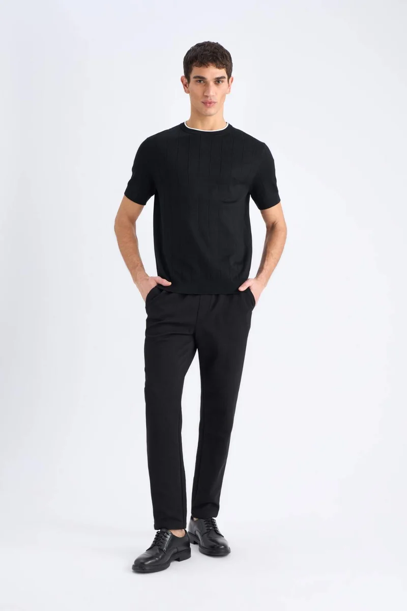 ديفاكتو Pocketed Straight Leg Basic Jogger Pants