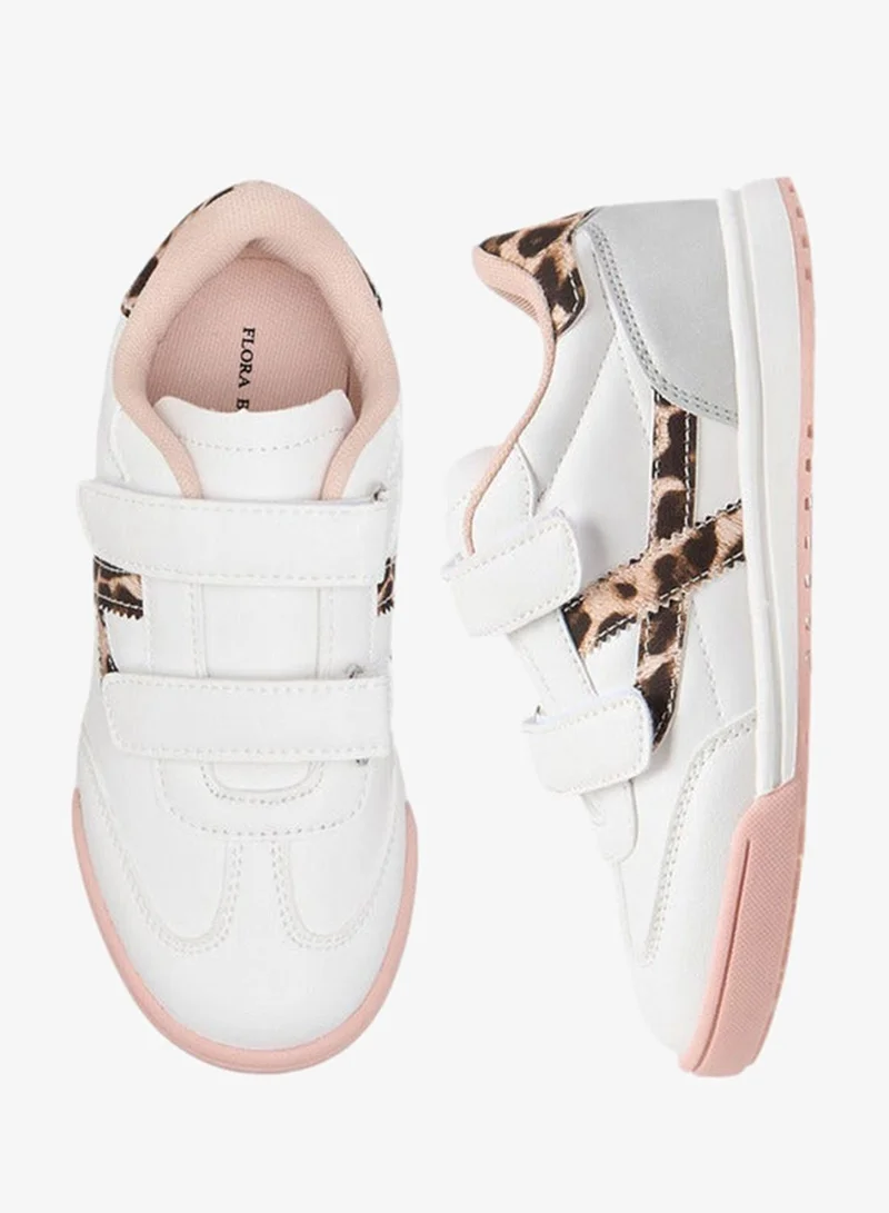 فلورا بيلا من شو إكسبرس سنيكرز بناتي بألوان متداخلة وإغلاق بشريط لاصق