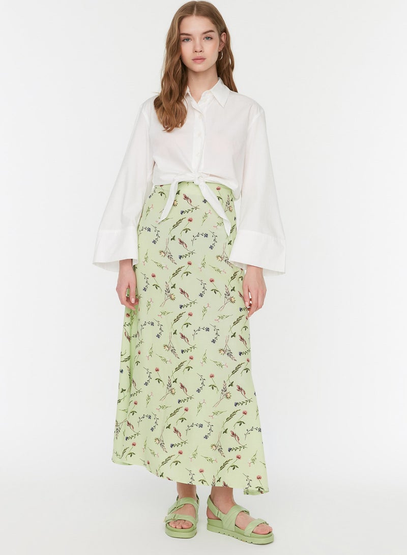 trendyol Green Floral Patterned Unlined Skirt - TCTSS22EE0006 - Image 3