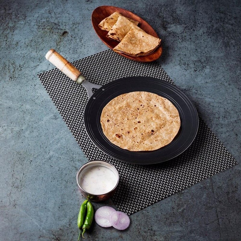 PGen Size 11 Inches Medium Traditional Iron Desi TawaPan for Dosa Roti Chapati Bhakri for Home and Professional Use Roti Tawa with Handle - Image 3