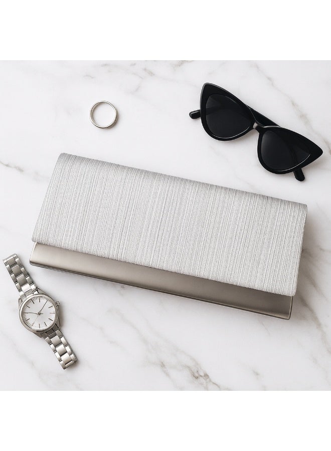 Elegant women's evening clutch bag with a gold-colored chain strap - Image 2