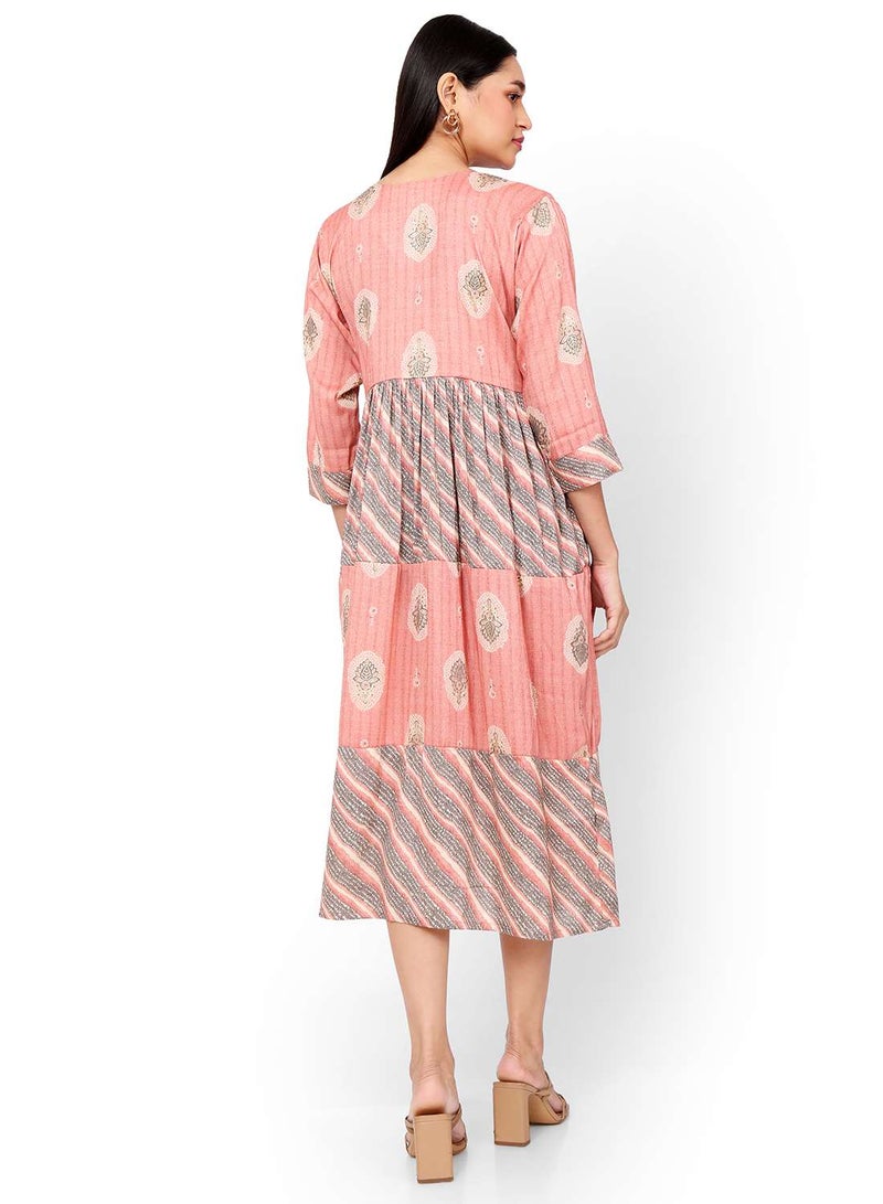 HANA & SARA FRONT STYLED BUTTONED SOFT VISCOSE PEACH COLOUR SHORT PRINTED CASUAL ARABIC KAFTAN JALABIYA DRESS - Image 2