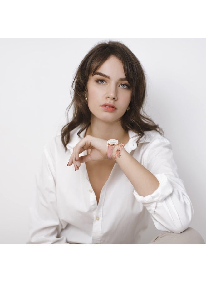 طقم ساعة يد أنيقة بتصميم فراشة كوارتز مرصعة بأحجار الراين وأساور من الجلد الصناعي، مثالية للفتيات الصغيرات. - Image 4