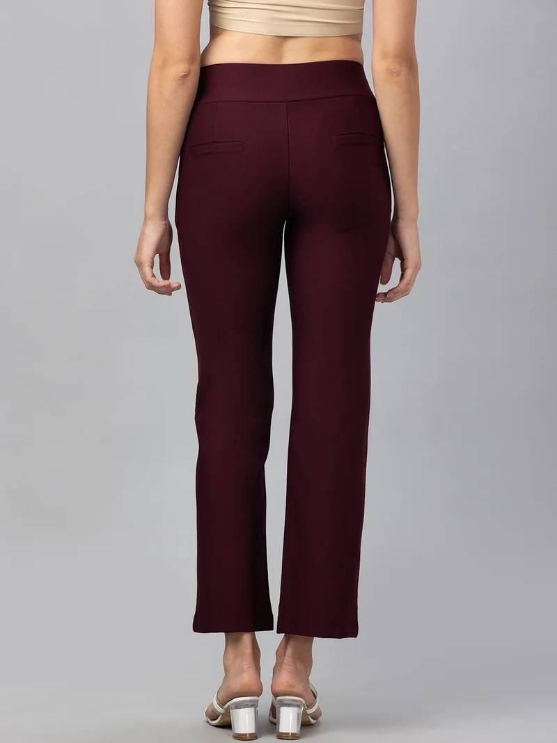 globus Women Wine Solid Regular Fit Tregging