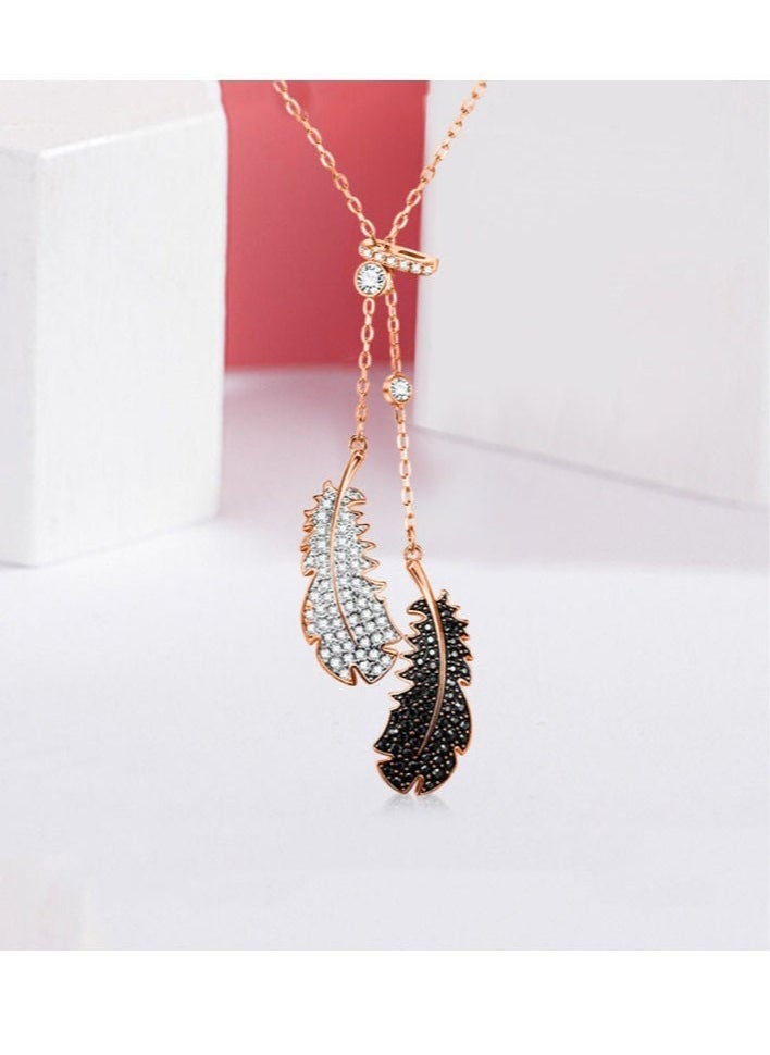 Generic Tassel Feather Necklace  - Image 4