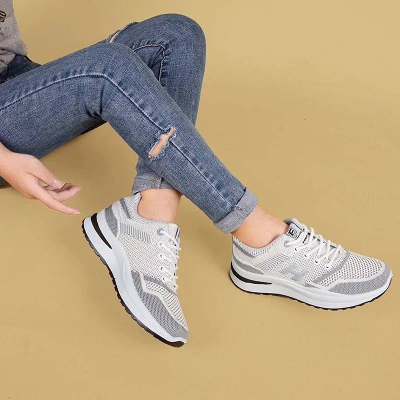 Women's Casual Canvas Low Top Sneakers - Image 4