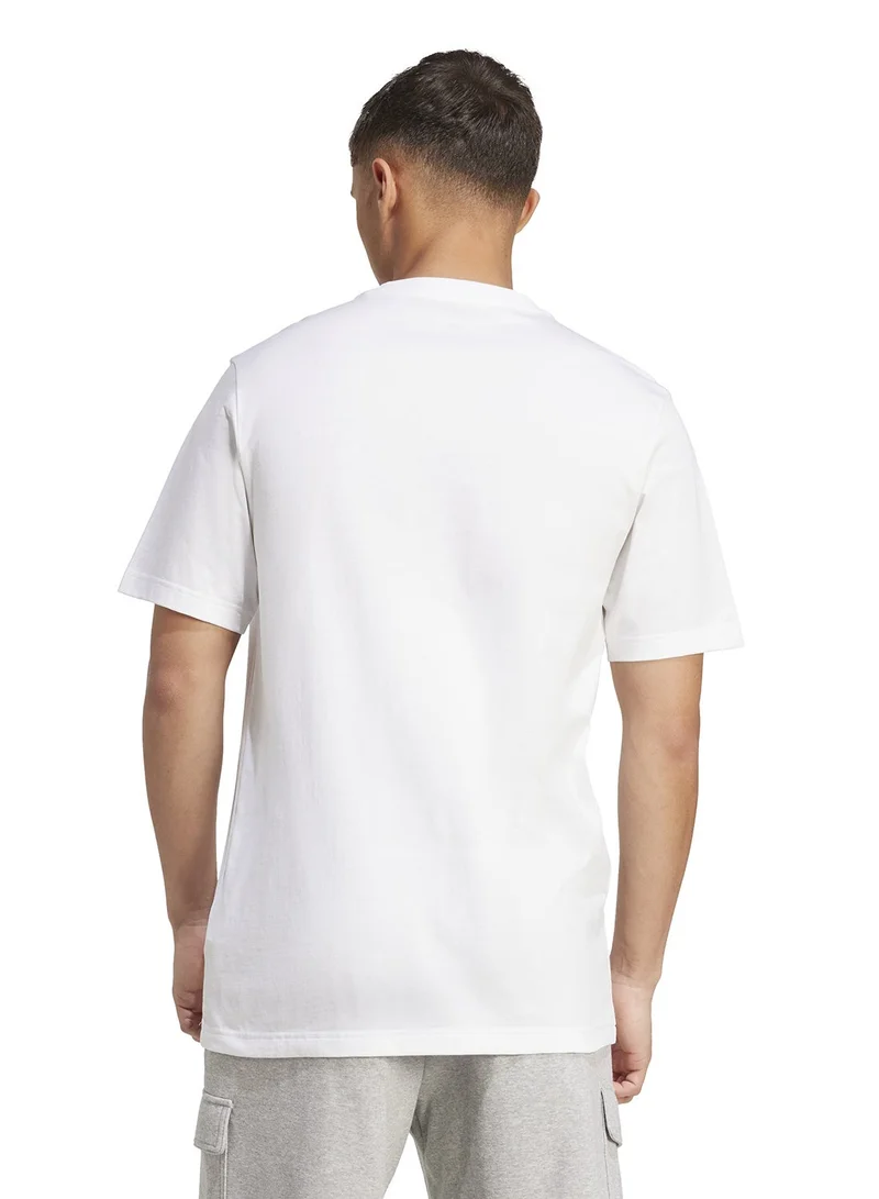 اديداس تيشيرت بشعار مموه