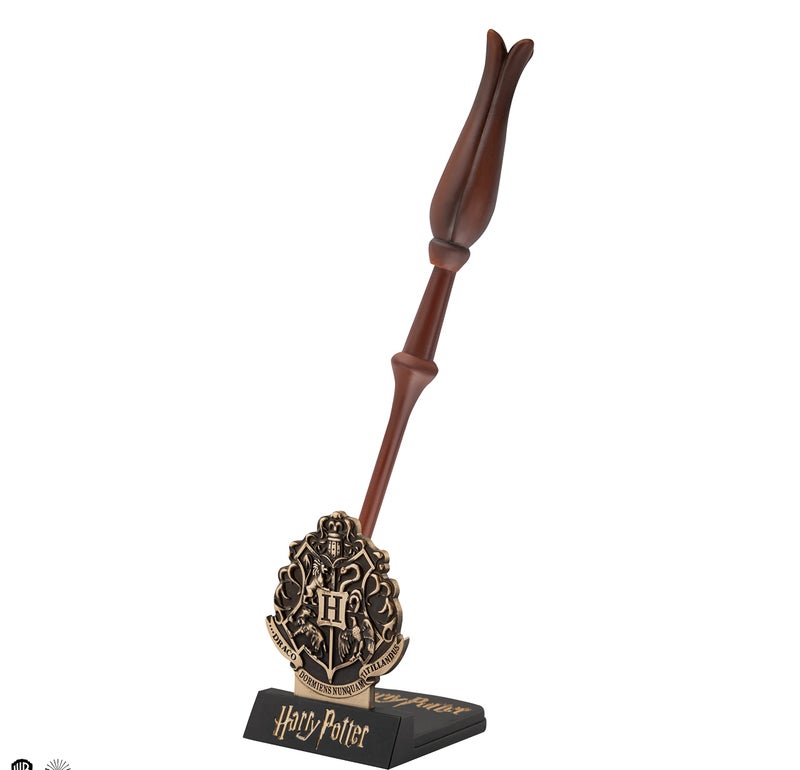 Cinereplicas Harry Potter - Luna Lovegood Wand Pen with Stand & Lenticular Bookmark - Official License - Image 1
