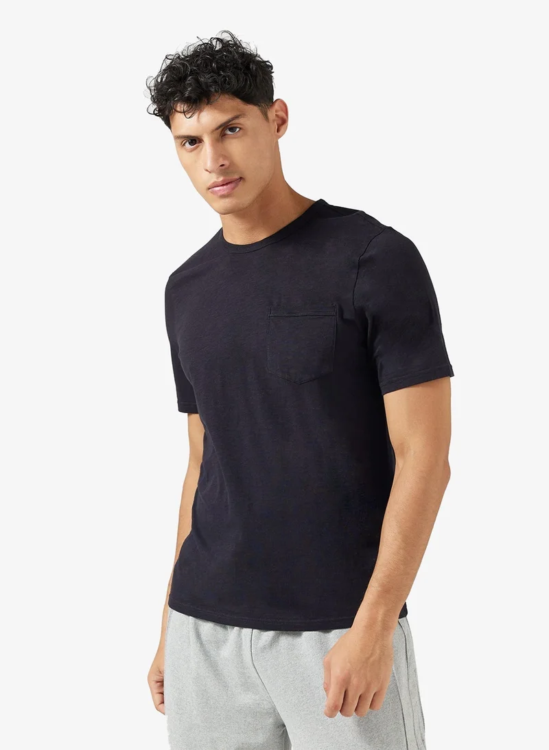 SKECHERS Breeze Slub Pocket T-Shirt