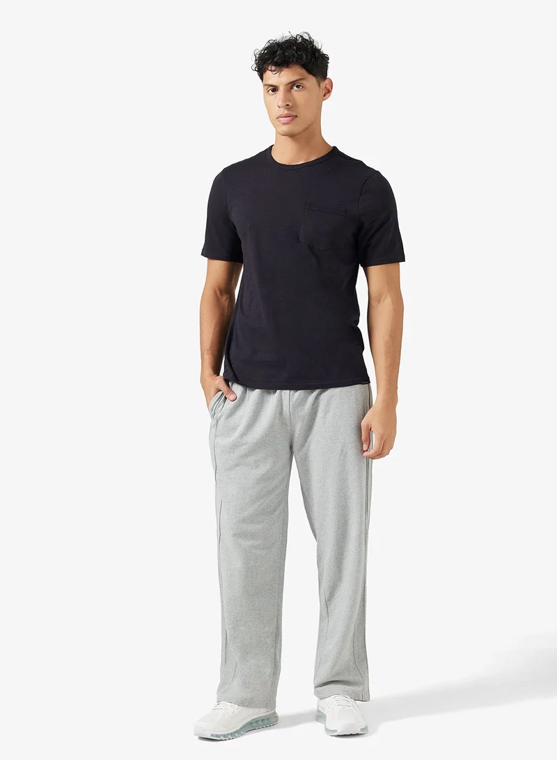 Skechers  Breeze Slub Pocket T-Shirt for Men | Best Price UAE