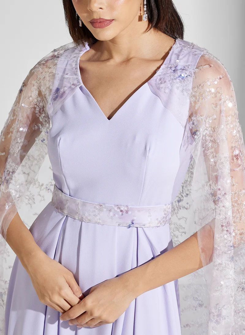 نمشي x Lace Overlay Evening Dress