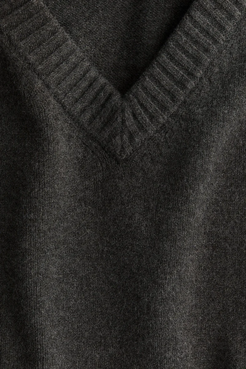اتش اند ام Knitted V-Neck Dress