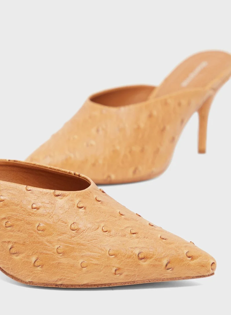 shoexpress Textured High Heel Pump