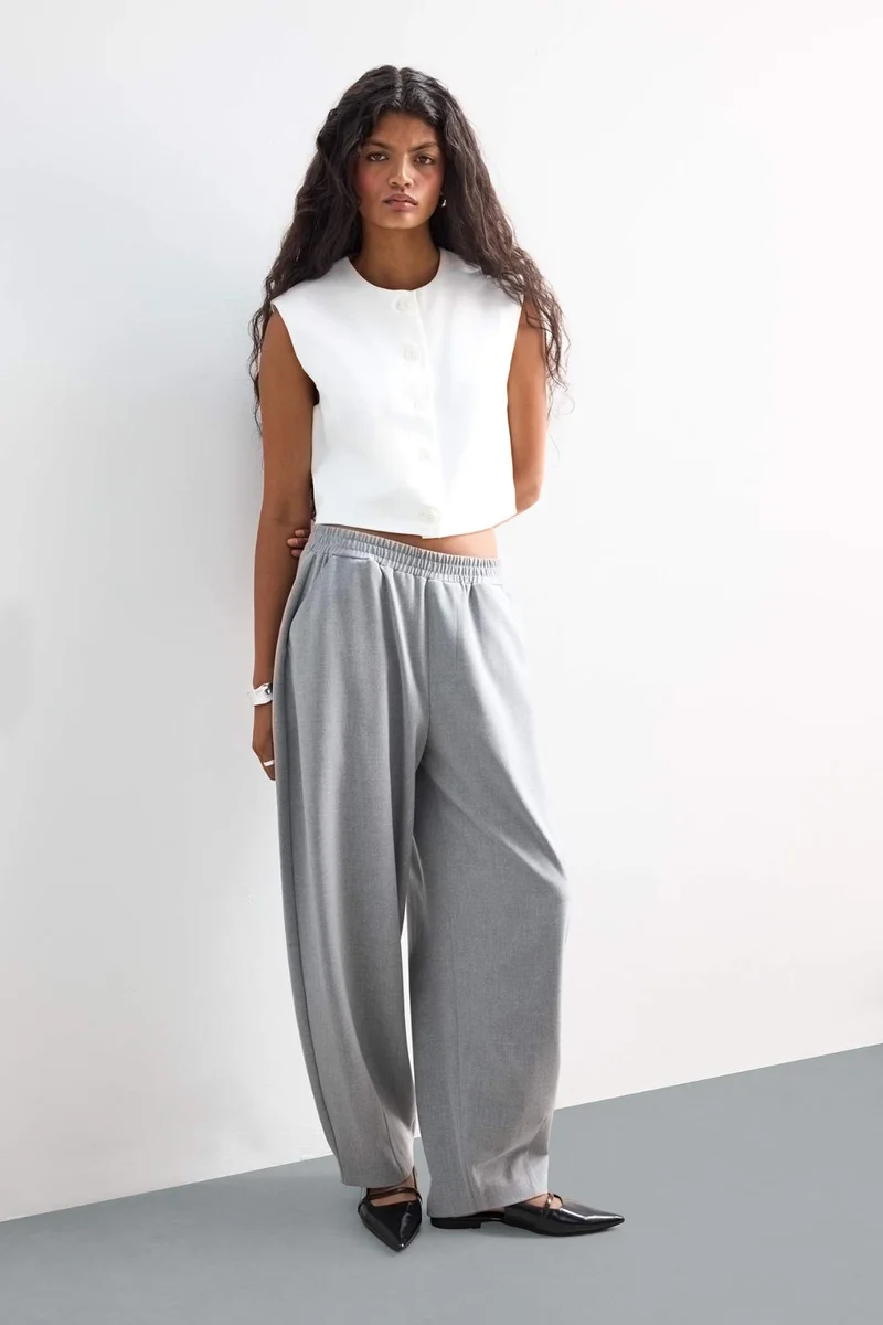 DeFacto Crop Crew Neck Crepe Vest