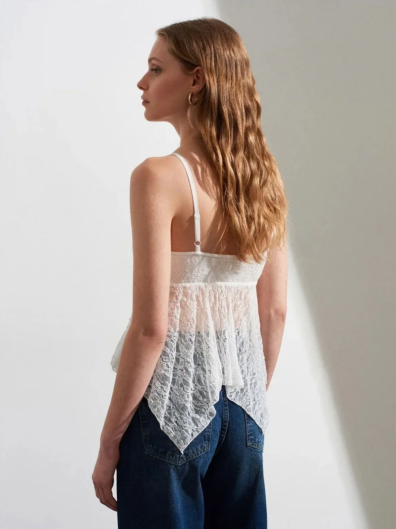 ديلفين DILVIN Lace Tie-front Sleeveless Blouse