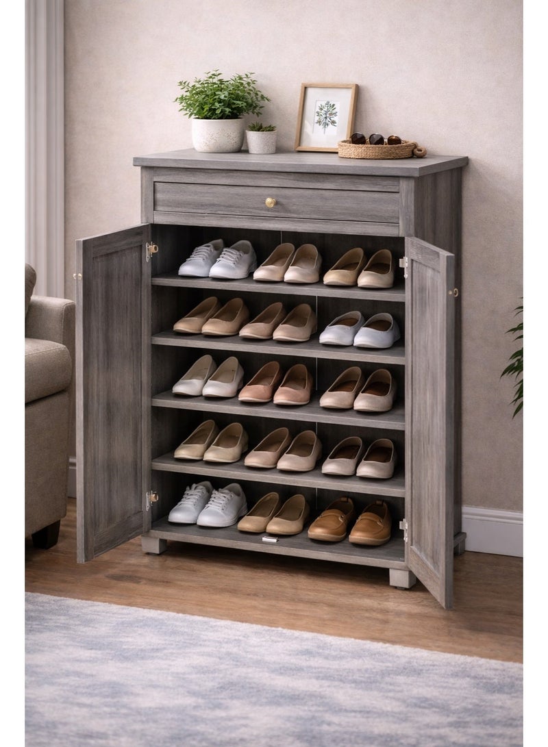 اقرأ بي  خزانة أحذية خشبية رمادية اللون مع درج - منظم تخزين أحذية ببابين و4 أرفف | خزانة أحذية عصرية للمدخل - Image 2