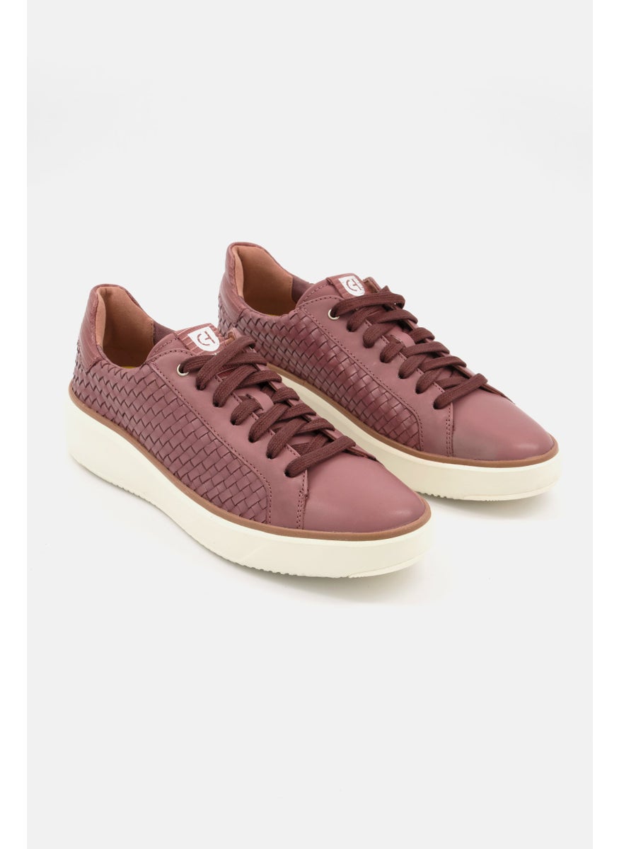 COLE HAAN حذاء كاجوال نسائي عريض من توب سبين لوكس منسوج، أرجواني/عاجي  - Image 1