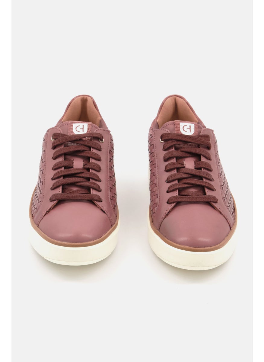 COLE HAAN حذاء كاجوال نسائي عريض من توب سبين لوكس منسوج، أرجواني/عاجي  - Image 4