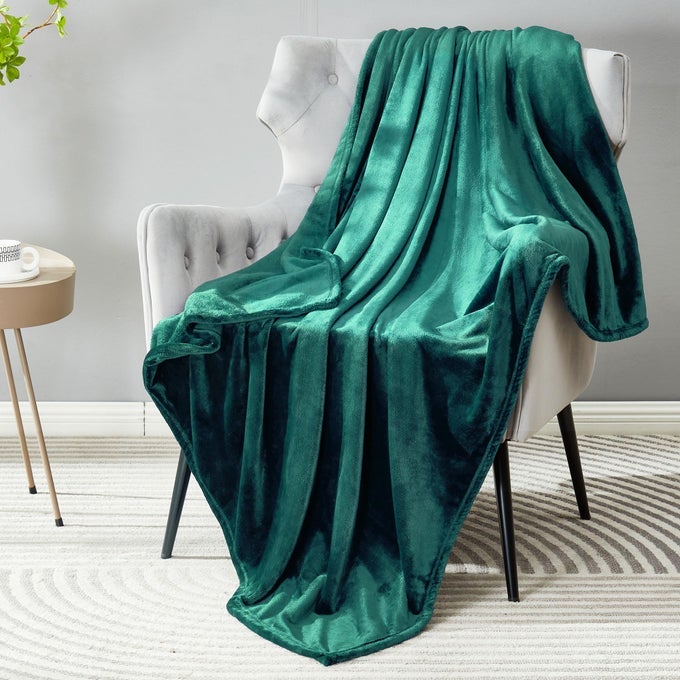 SOFT COZY PLUSH FLEECE THROW BLANKET 50 X 60SOLID SHAG MINKY LIGHTWEIGHT FUZZY FLANNEL BLANKET FOR BEDROOM LUXURY WASHABLE WARM VELVET BLANKETS FOR COUCH SOFA PETBREATHABLEFOREST GREEN