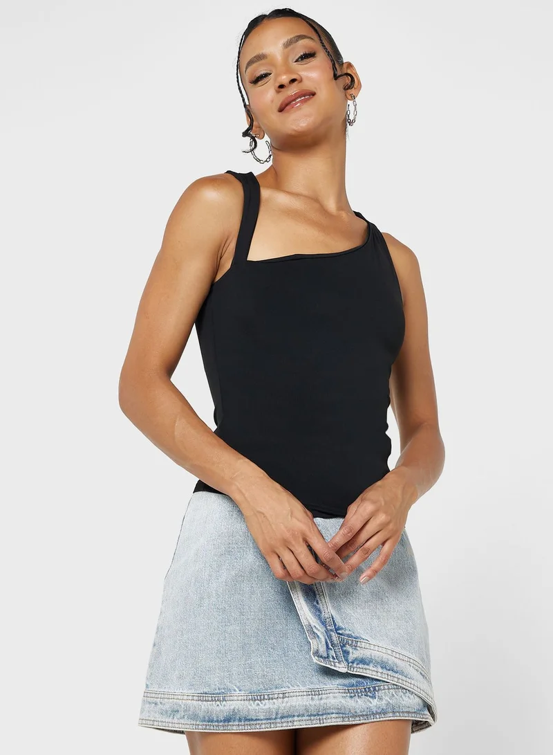 Ginger Cutout Detail Top