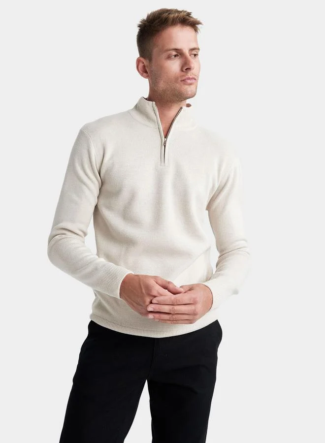 ديفاكتو Regular Fit Hight Neck with Zipper Knit Sweater by Styli
