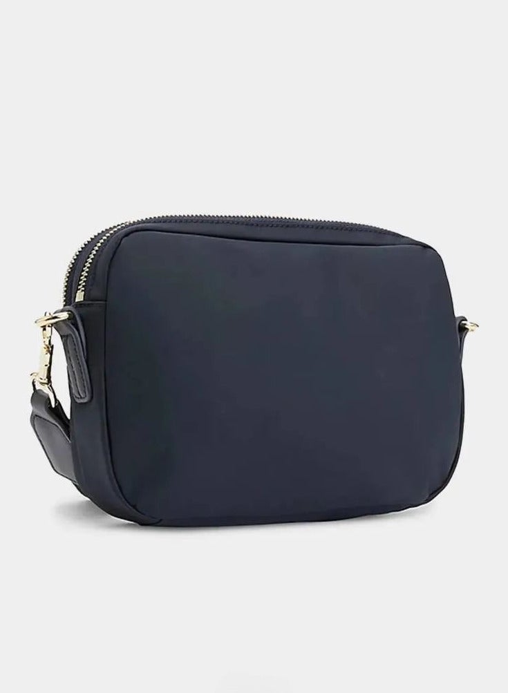 Tommy Hilfiger Denim حقيبة كروس  تومي هيلفيغر باللون الأزرق الداكن - Image 4