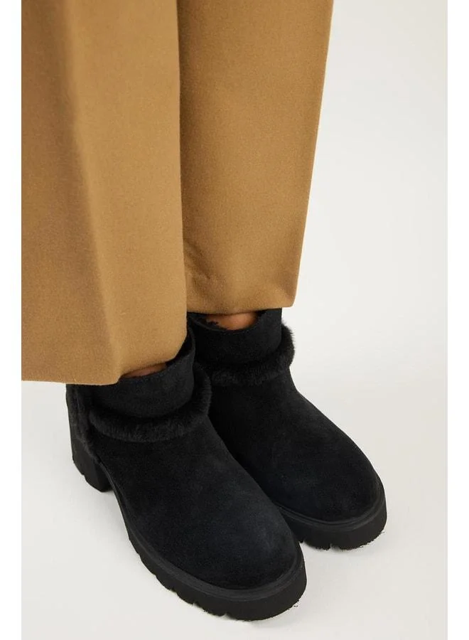 Manijero  Zoe Women's Real Leather Fur Detailed Black Boot. for Women | Best Price UAE