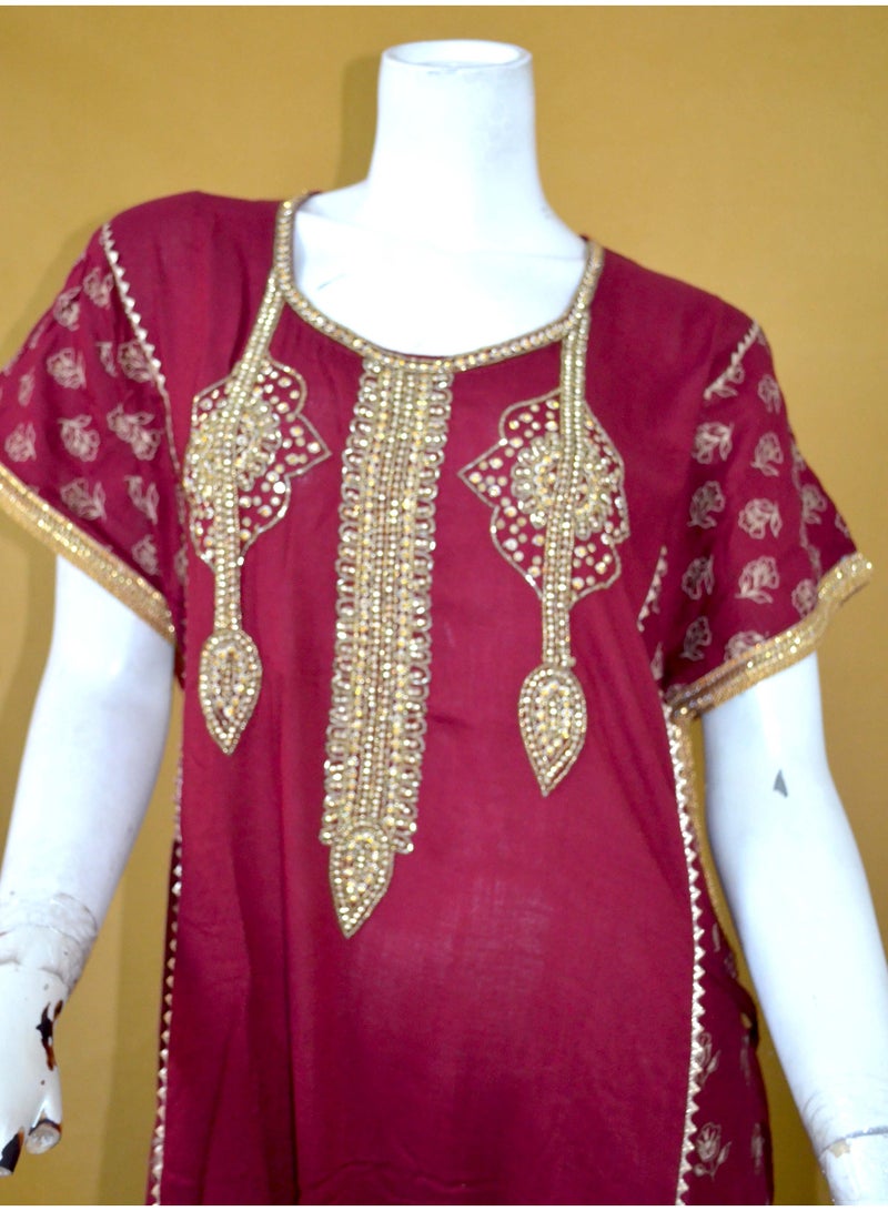 زينة جلابية نسائية أنيقة مطرزة – واسعة من الأسفل، بأكمام باتوينج، بشريط جانبي قابل للتعديل - Image 2